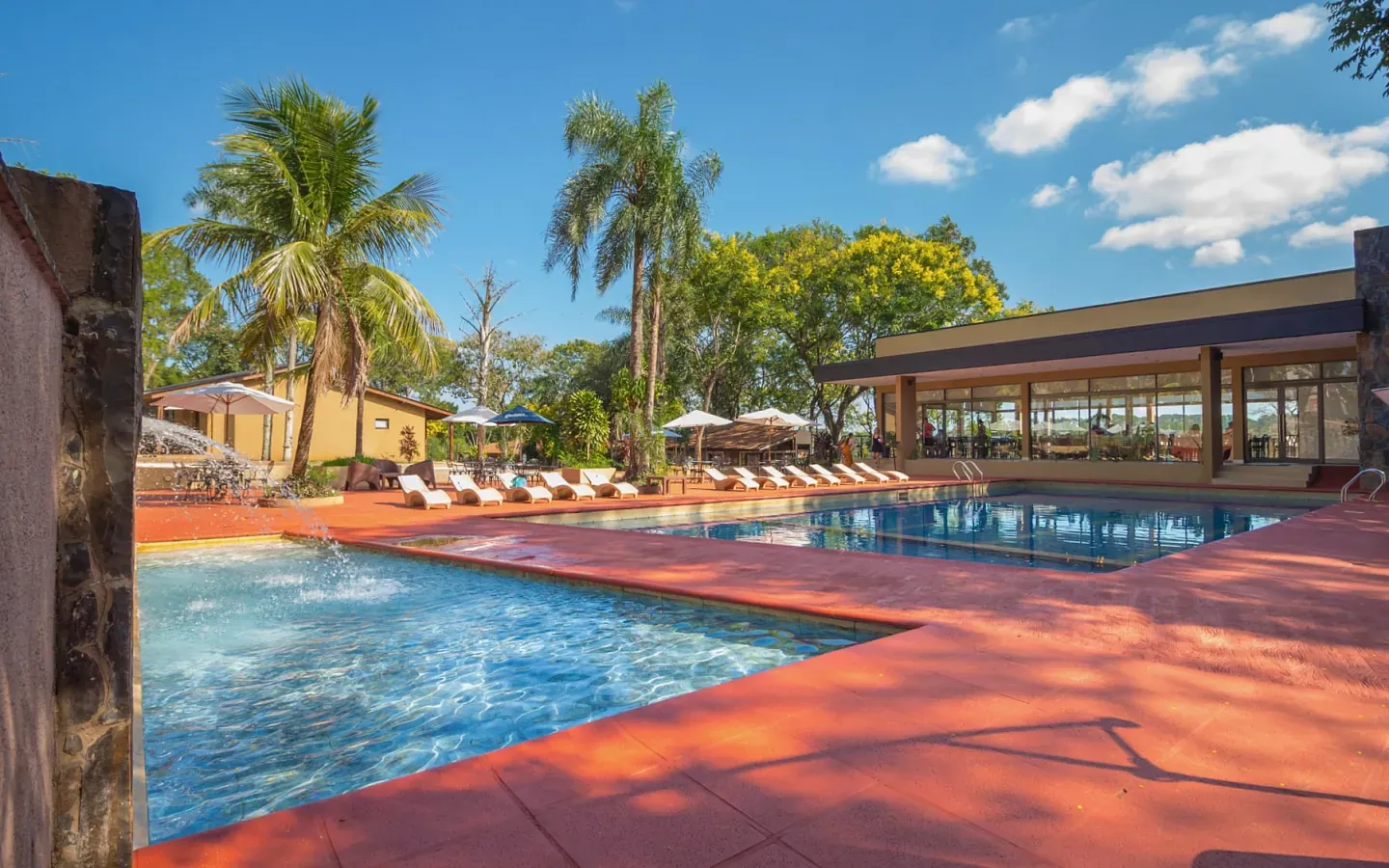Pirayu Hotel